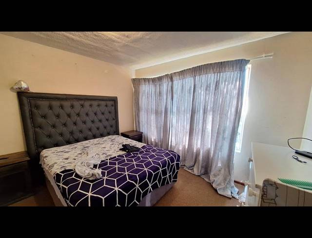 2 BEDROOM PROPERTY TO RENT IN MORELETAPARK